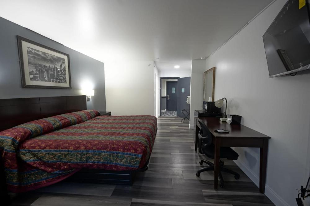King Suite interior